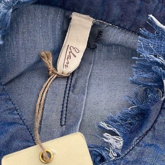 Elan Ruffle Button Down Denim Shirt Size M NWT - Picture 9 of 9